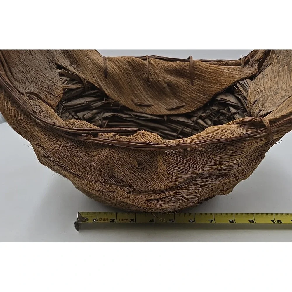 Vintage‎ Southwest Indian Spirit Palm Husk Handmade Basket
